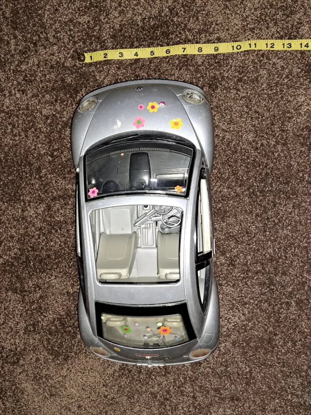 Vintage 2000 Mattel Barbie Silver Volkswagen Beetle toy car with flower decals - Picture 14 of 14